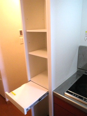 Receipt. Shelves even in a place like this! \ (^ O ^) /