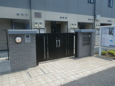 Other Equipment. Peace of mind of the auto-lock gate