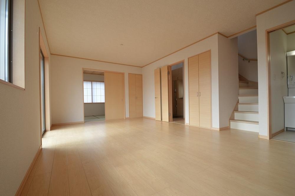 Living. Indoor (10 May 2013) Shooting