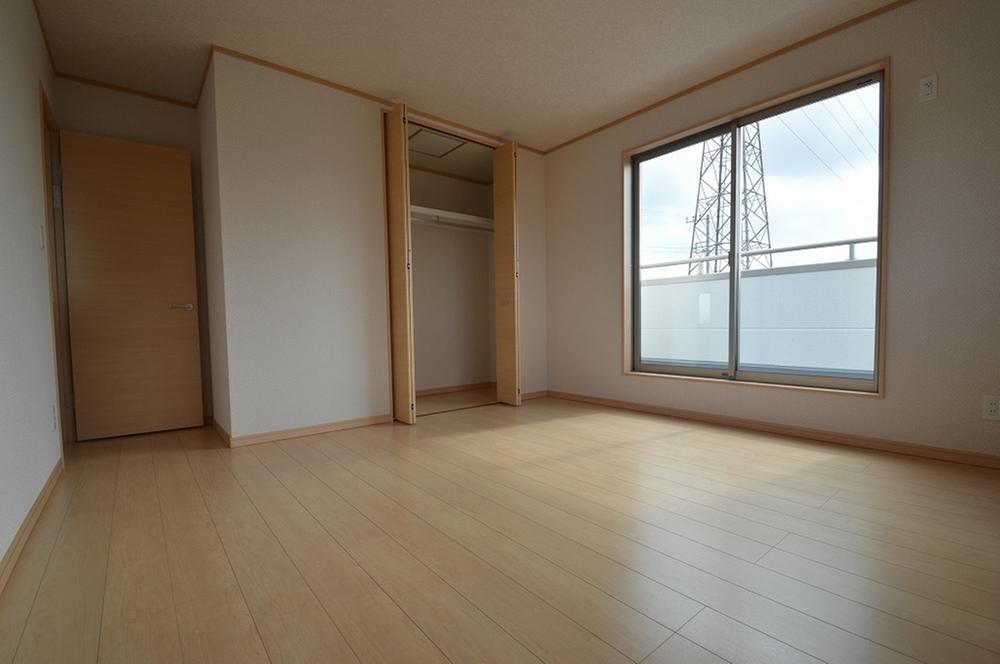 Non-living room. Indoor (10 May 2013) Shooting