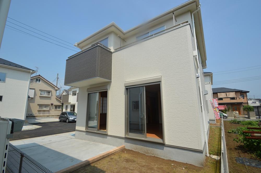 Local appearance photo. Local (2013 8) shooting