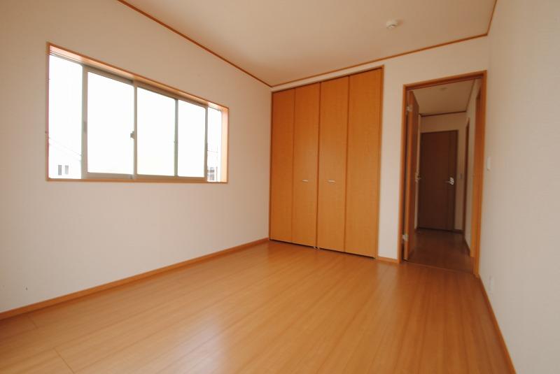 Non-living room. Indoor (September 2013) Shooting