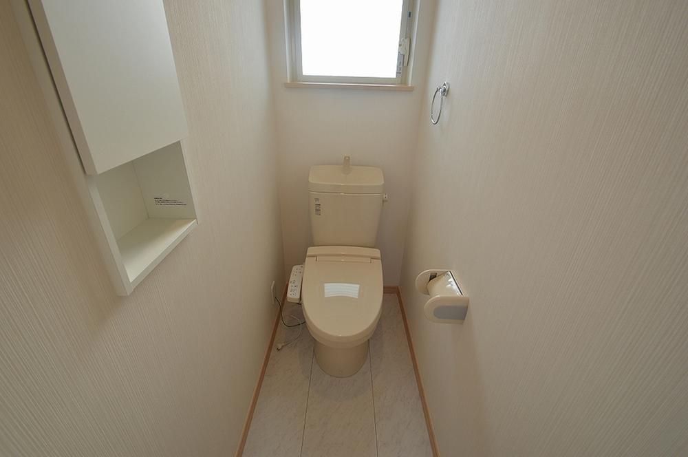 Toilet. Local (August 2013) Shooting