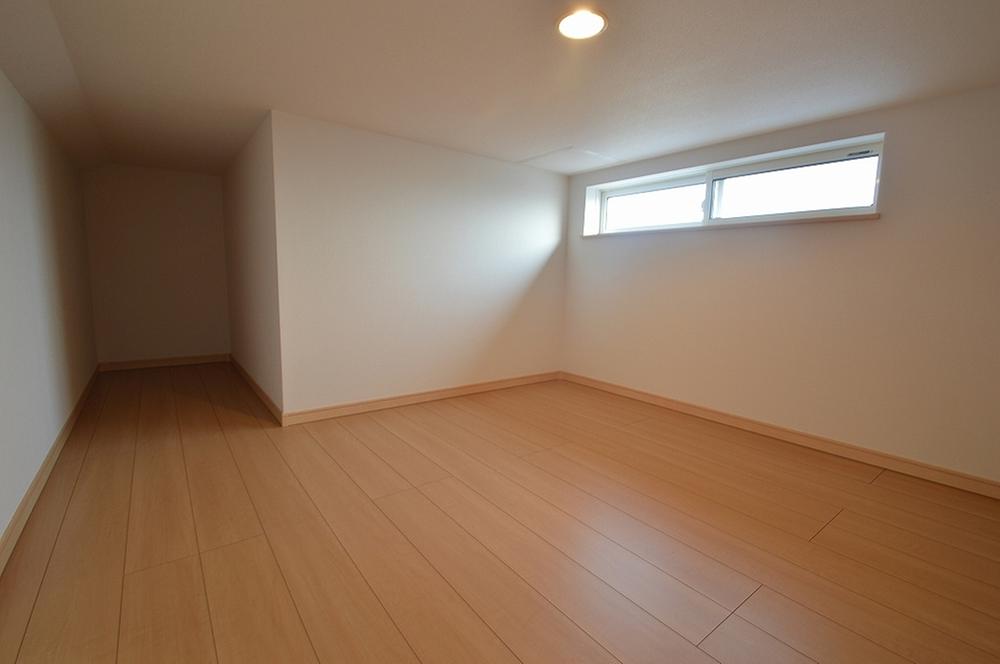 Non-living room. Local (August 2013) Shooting