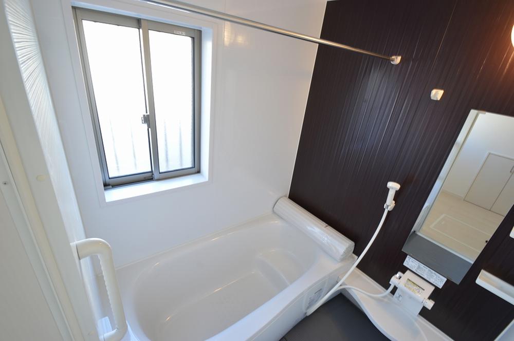 Bathroom. Indoor (12 May 2013) Shooting