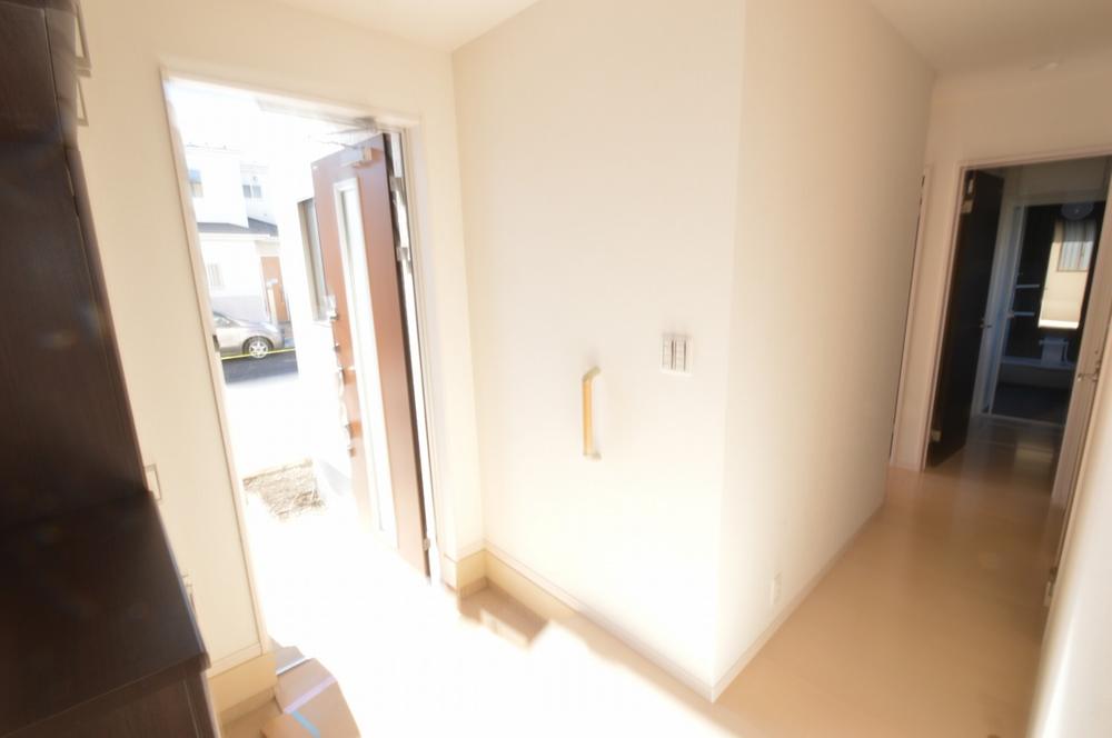 Entrance. Indoor (12 May 2013) Shooting