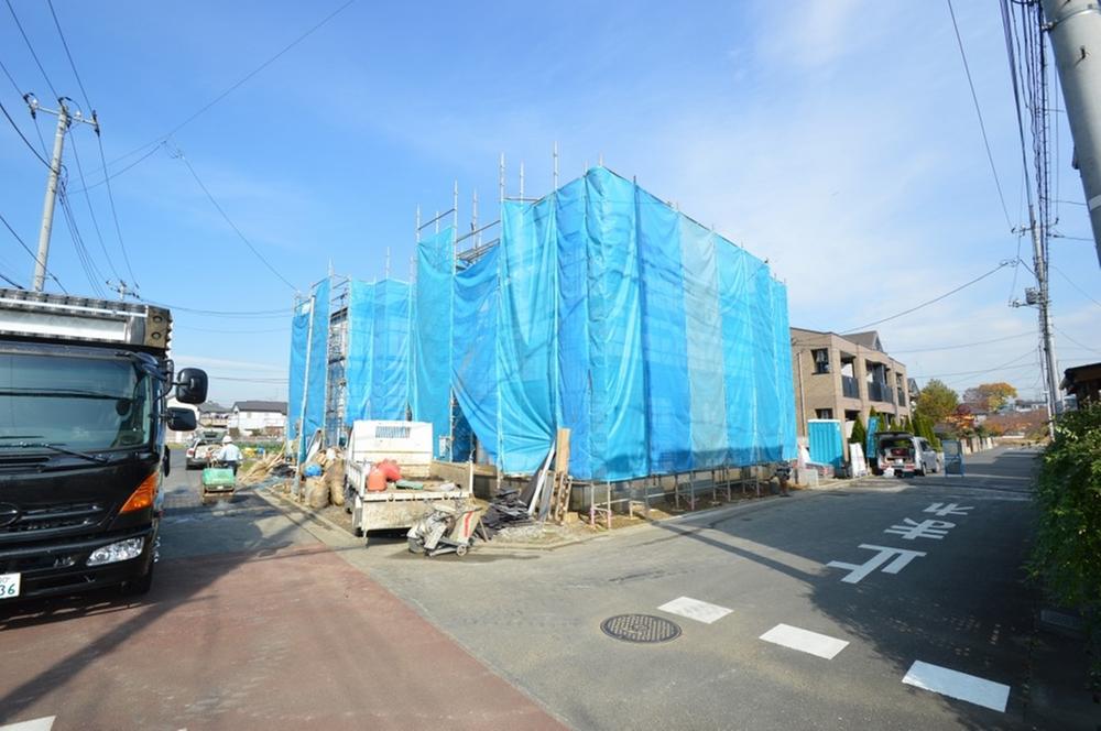 Local appearance photo. Local (12 May 2013) Shooting