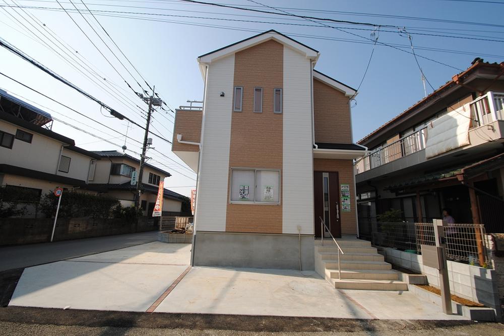 Parking lot. Same specifications