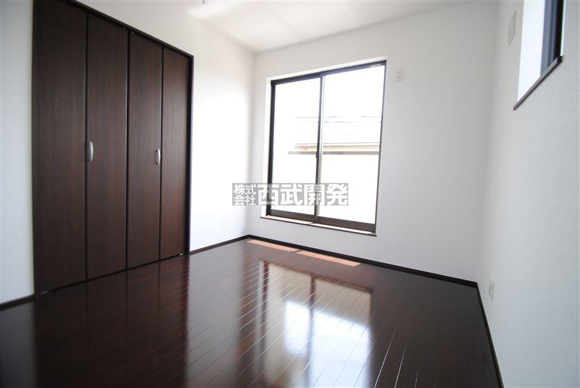 Same specifications photos (Other introspection). Same specifications