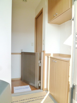 Entrance. There cupboard