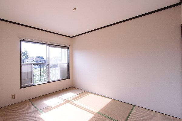 Other room space. West Japanese-style room 6 tatami
