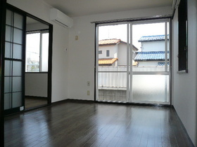 Living and room. reference image