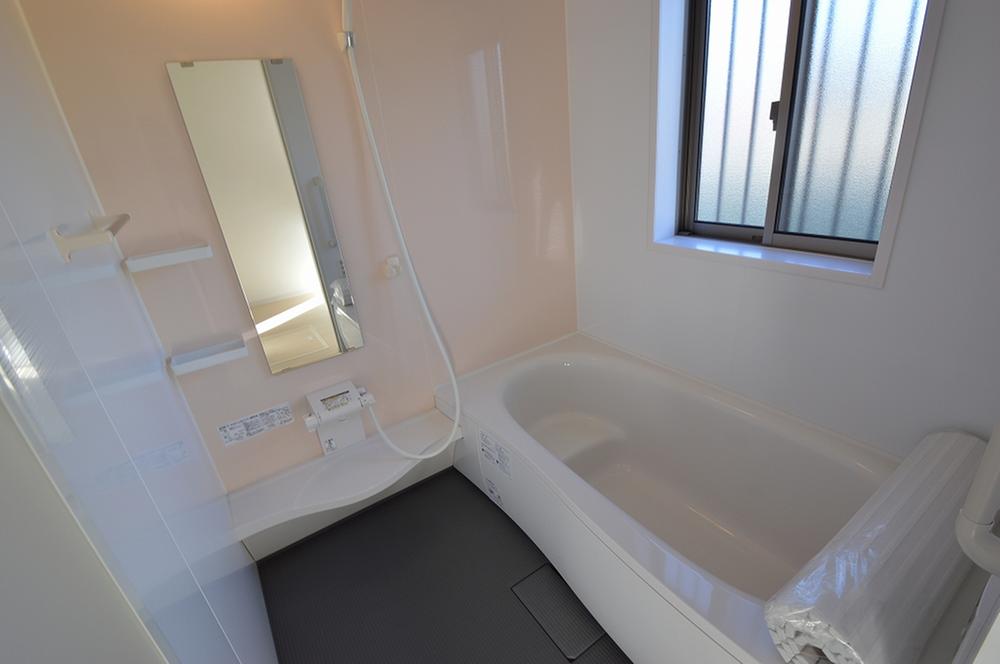 Bathroom. Indoor (12 May 2013) Shooting