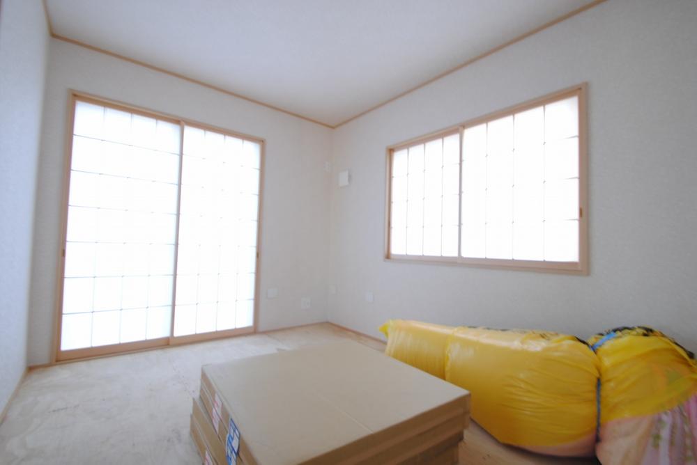 Non-living room. Indoor (10 May 2013) Shooting