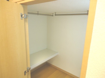 Receipt. Under the bed is plenty of storage