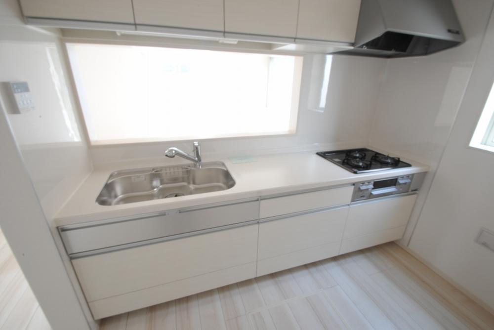 Same specifications photo (kitchen). Same specifications