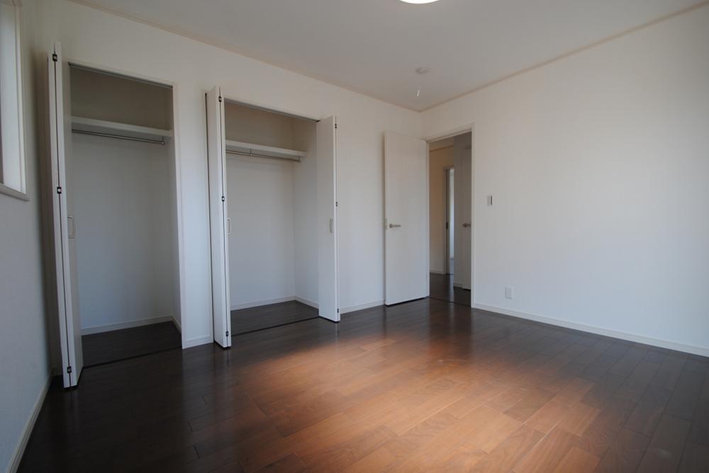 Non-living room. Indoor (September 2013) Shooting