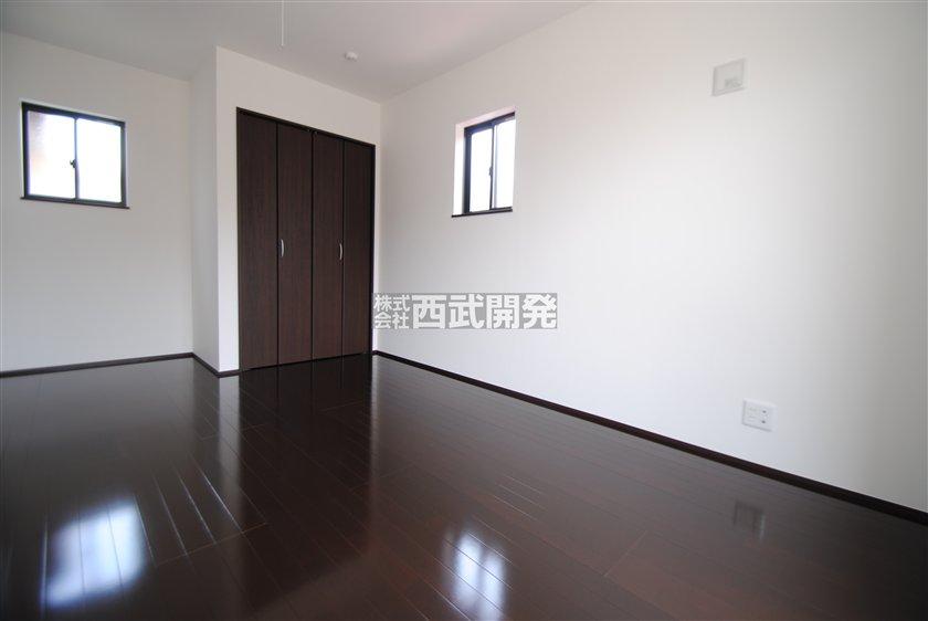 Same specifications photos (Other introspection). Same specifications