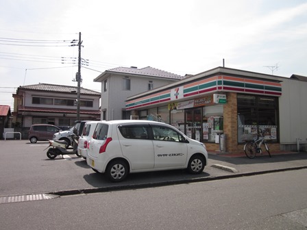Convenience store. Seven-Eleven Hanno store up to (convenience store) 288m