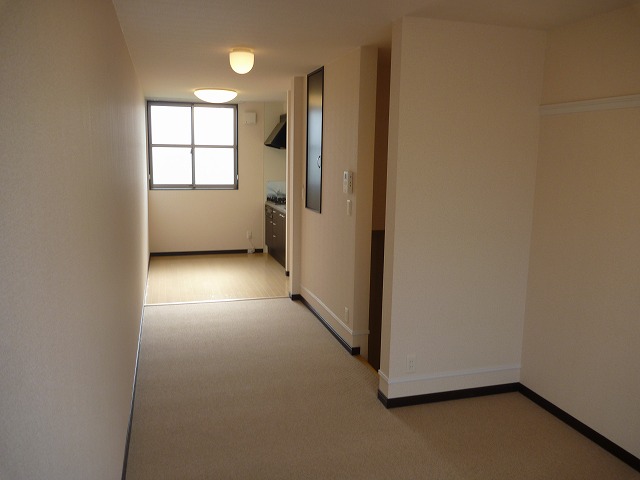 Living and room. This room is the first floor and the second floor ☆