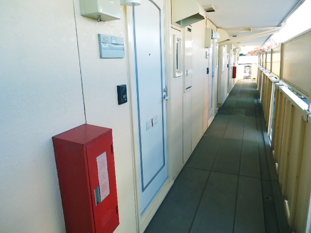 Other common areas. It is outside the corridor. Stairs east ・ Located on the west side.