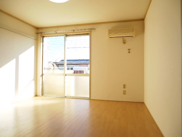 Other Equipment. Western style room, Air conditioning ・ With lighting!