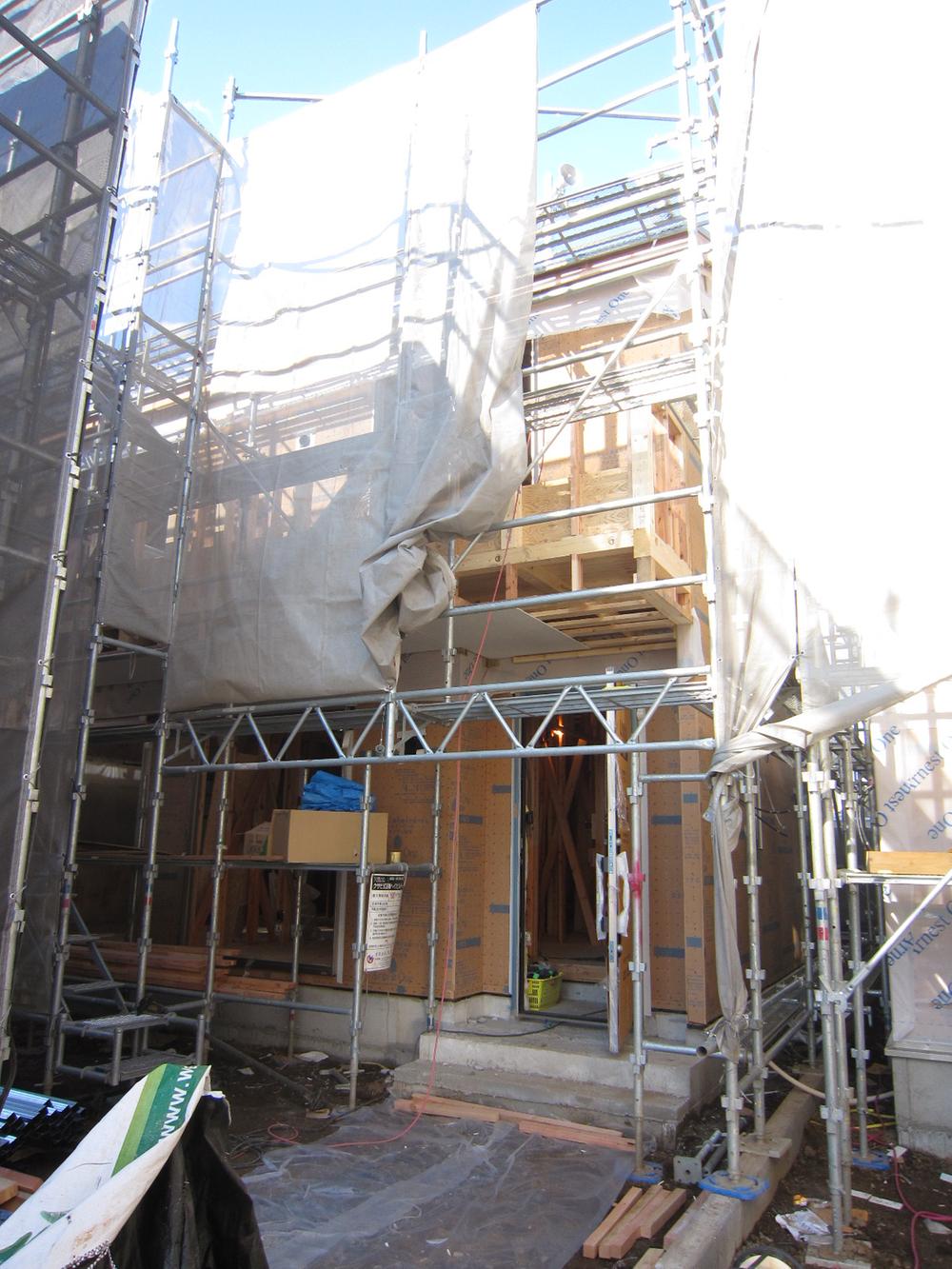 Local appearance photo. Local (12 May 2013) Shooting