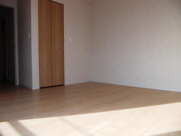 Non-living room. Western-style 8.5 Pledge