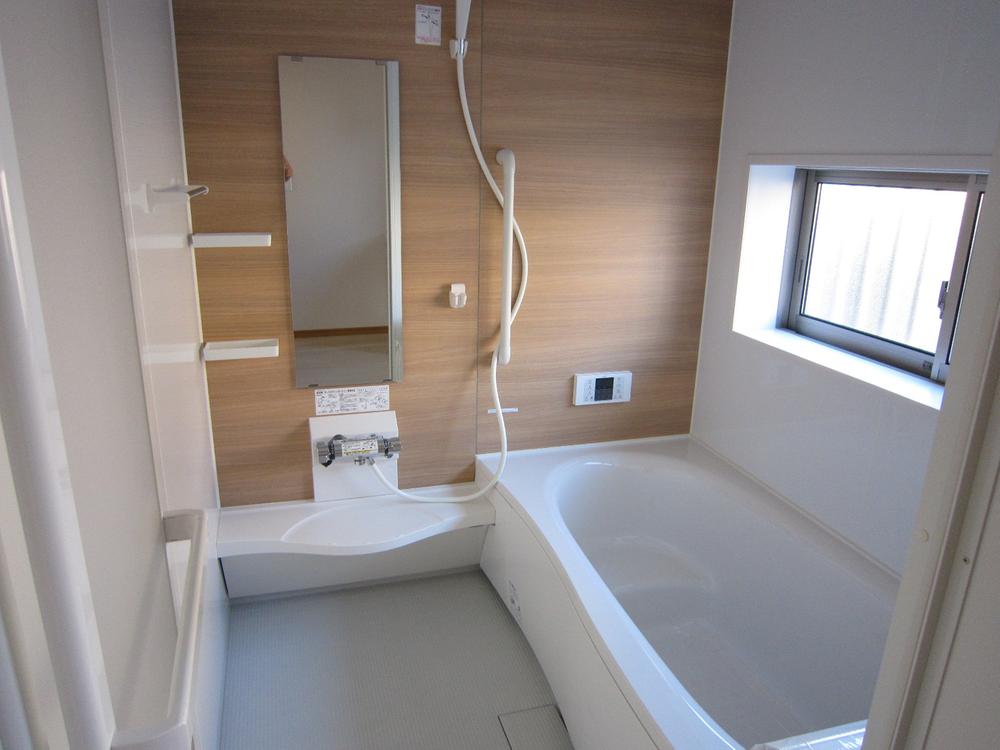 Bathroom. Indoor (12 May 2013) Shooting