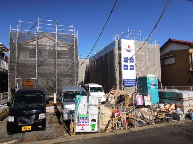 Local photos, including front road. Local (12 May 2013) Shooting