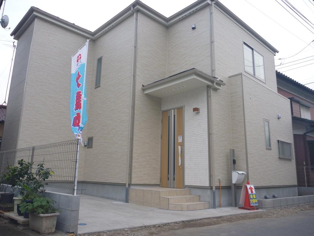 Local appearance photo. December 2013 shooting