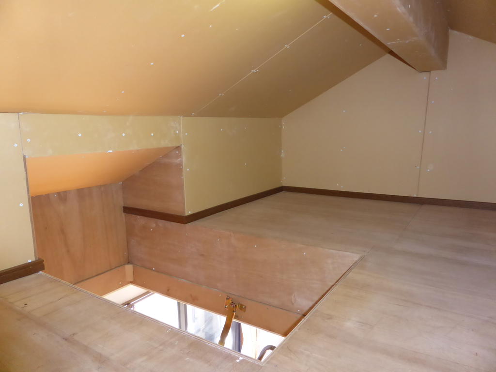 Other room space. Convenient Grenier located on the west side Western-style