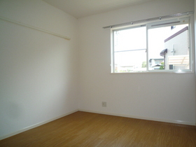 Living and room. 4.5 Pledge of Western-style