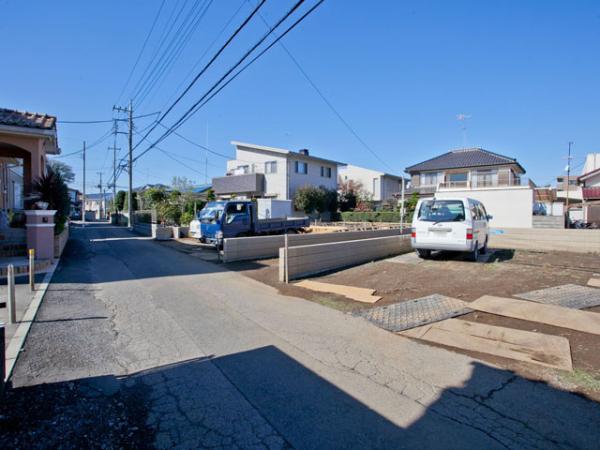 Local photos, including front road. 2013 / 11 / 08 shooting