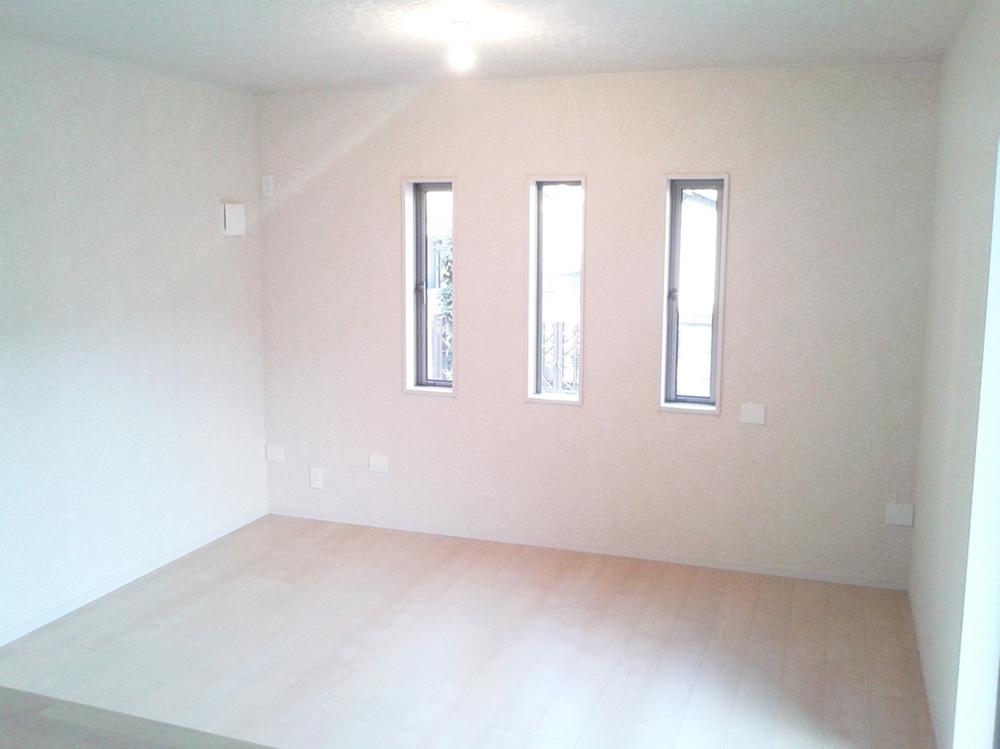 Living. From the kitchen side