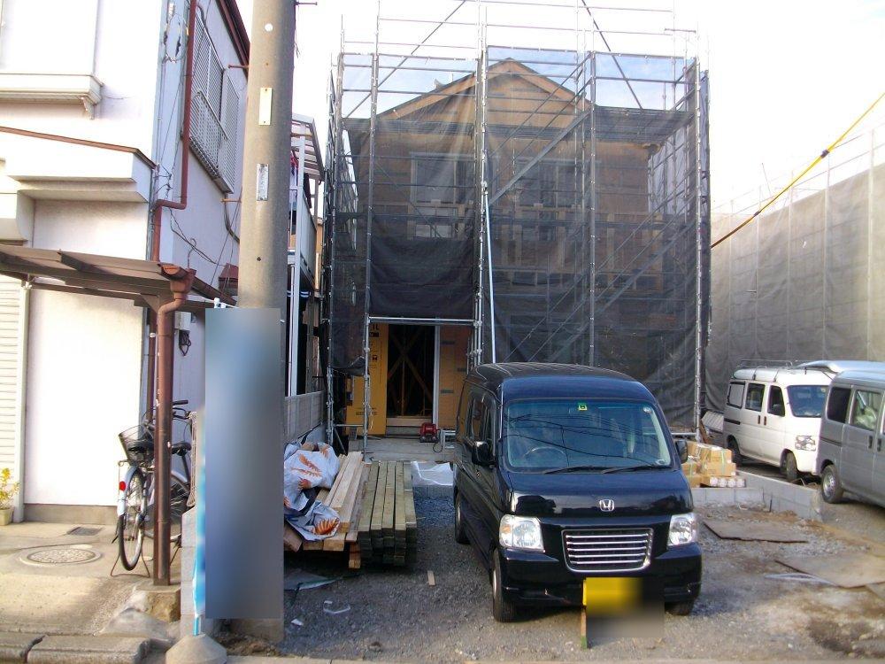 Local appearance photo. Local (12 May 2013) Shooting 1 Building