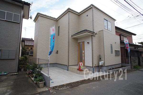 Local appearance photo. Bright dwelling local of all rooms dihedral lighting (12 May 2013) Shooting