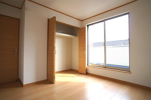 Non-living room. Indoor (12 May 2013) Shooting