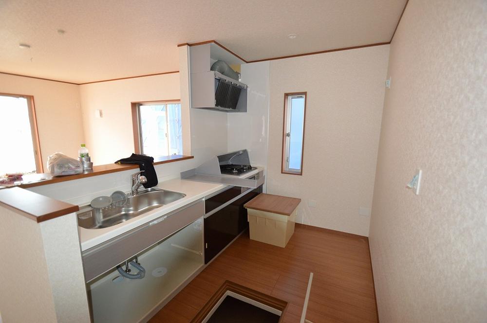 Kitchen. Indoor (12 May 2013) Shooting