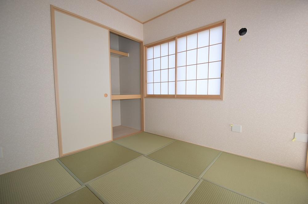 Non-living room. Indoor (12 May 2013) Shooting