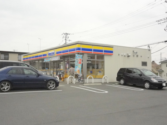 Convenience store. MINISTOP Hidaka High School before store up (convenience store) 370m
