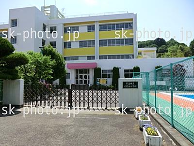 Primary school. 535m until Hidaka Municipal Musashidai Elementary School