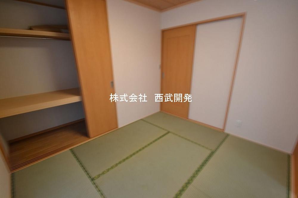 Non-living room. Indoor (February 2013) Shooting