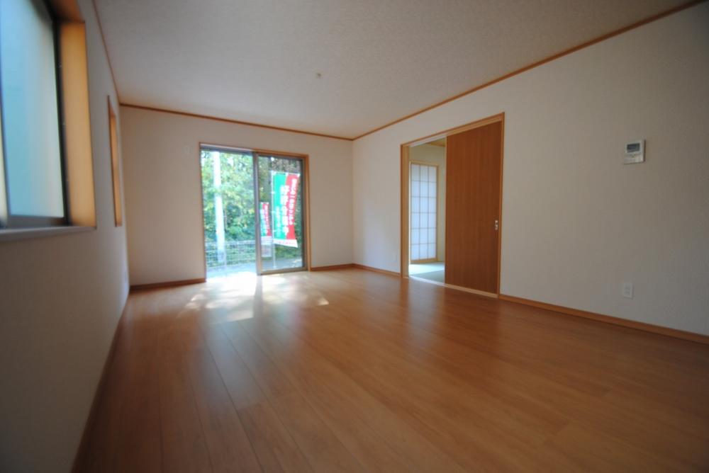 Living. Indoor (11 May 2013) Shooting