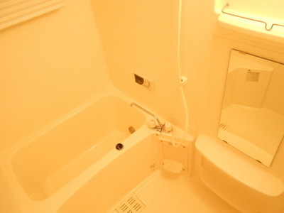 Bath. Photo Room 101