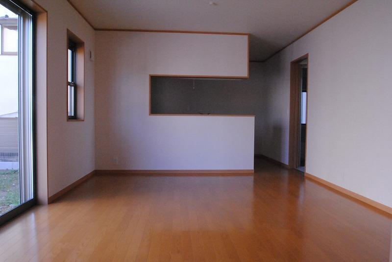 Same specifications photos (living). Same specifications