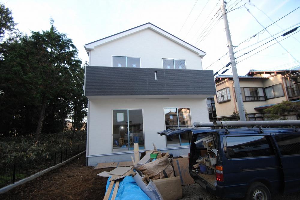 Local appearance photo. Local (12 May 2013) Shooting