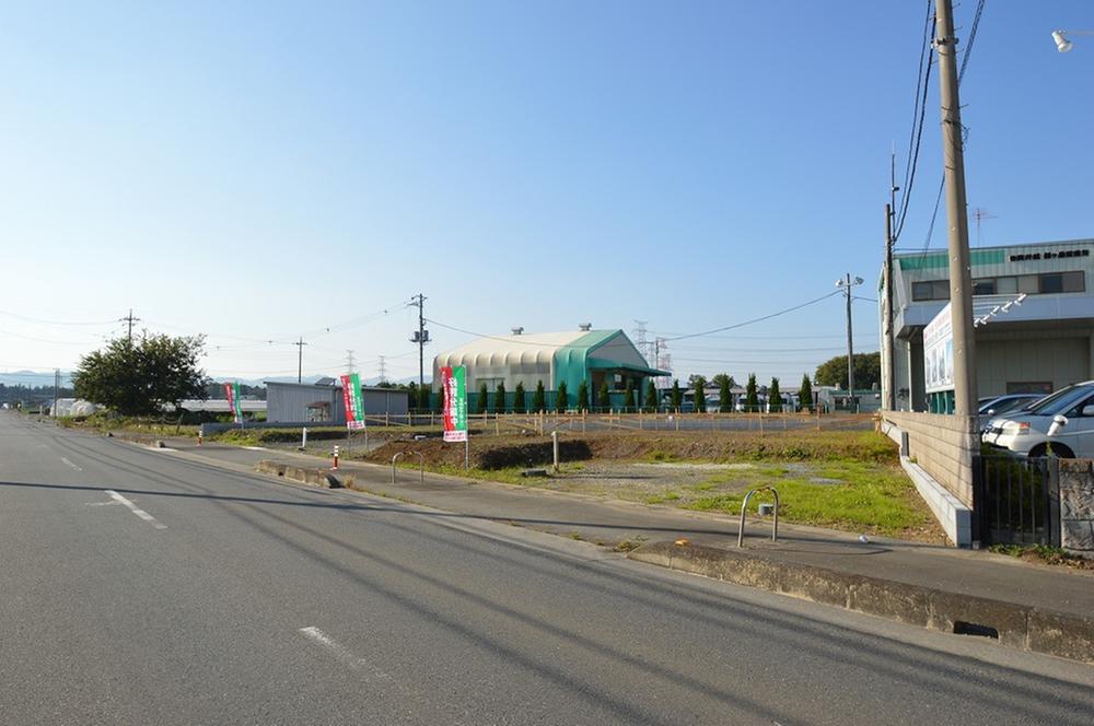 Local appearance photo. Local (11 May 2013) Shooting