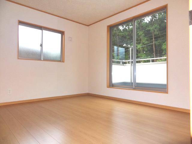 Non-living room. Local (10 May 2013) Shooting