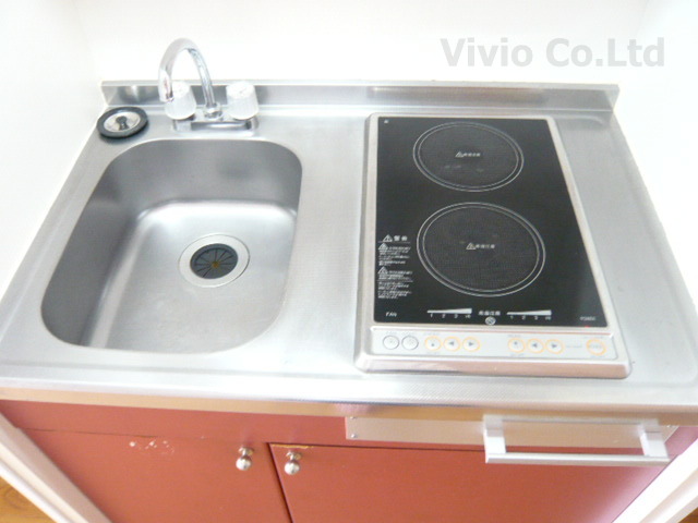 Kitchen.  ☆ Two-burner electric stove equipped ☆
